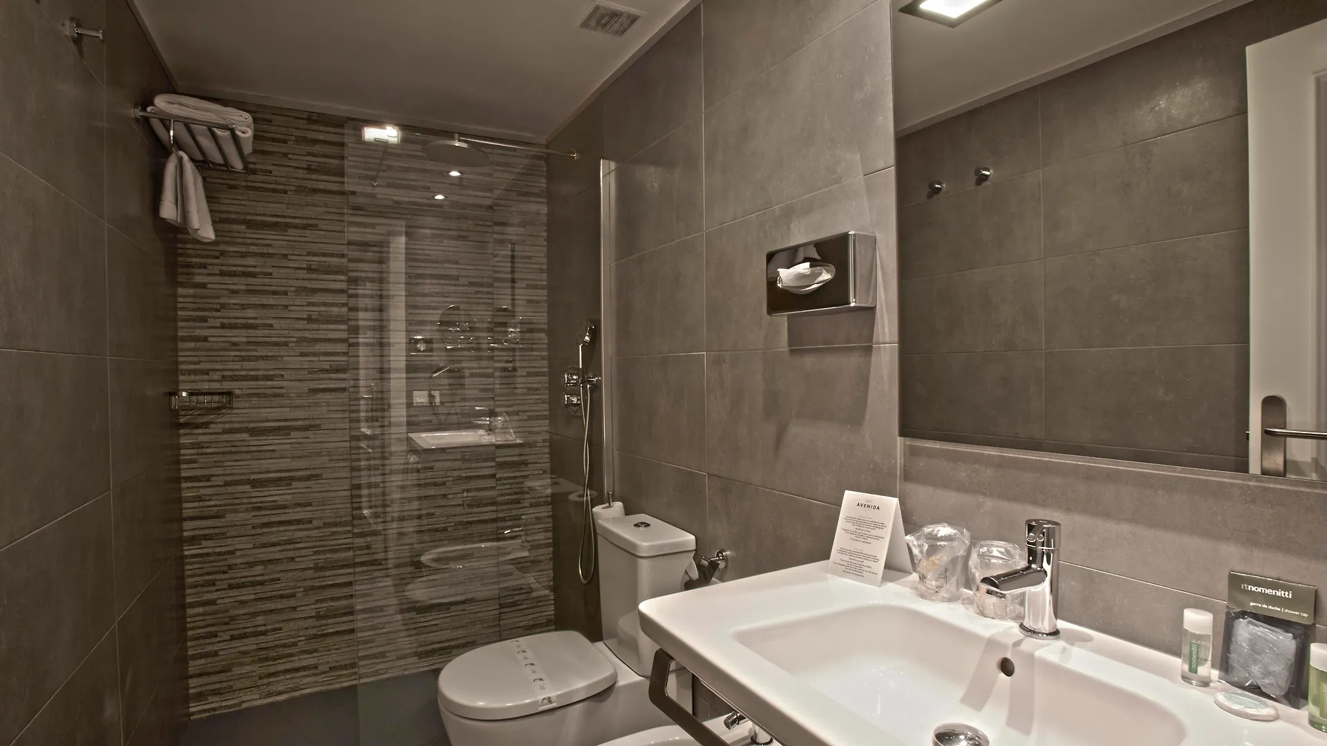 Hotel Avenida Памплона Испания